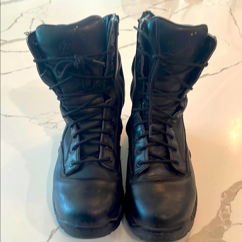 Danner’s Scorch Zip Side Black Leather Men's Boots